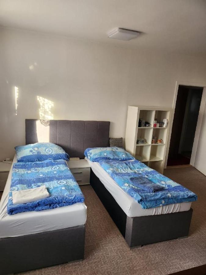 Homestay U Hanky Zdiby Luaran gambar